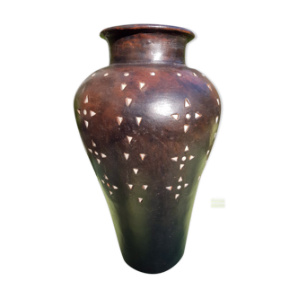 Indonesian jar