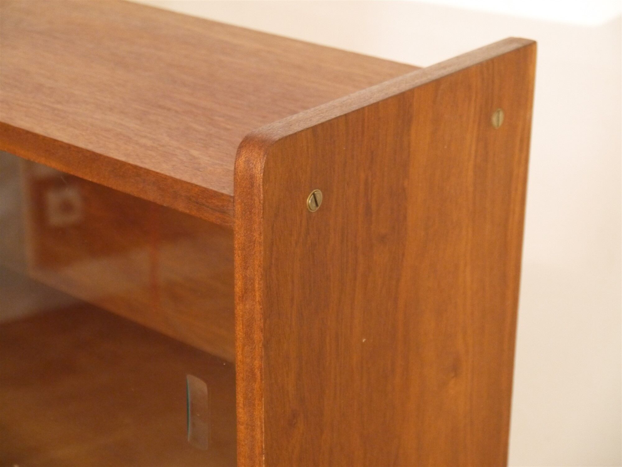 Showcase vintage teak shelf