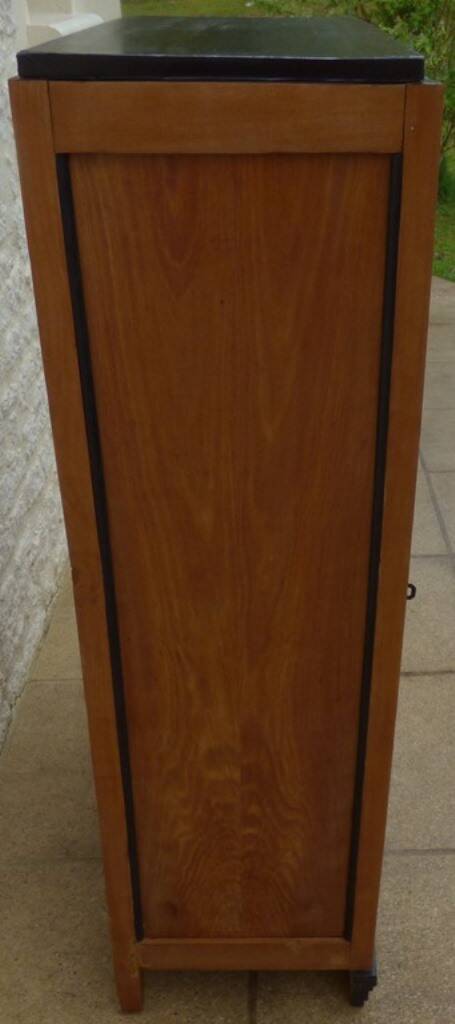Furniture with an art deco door with 2 solid wood interior shelves – Completely revamped