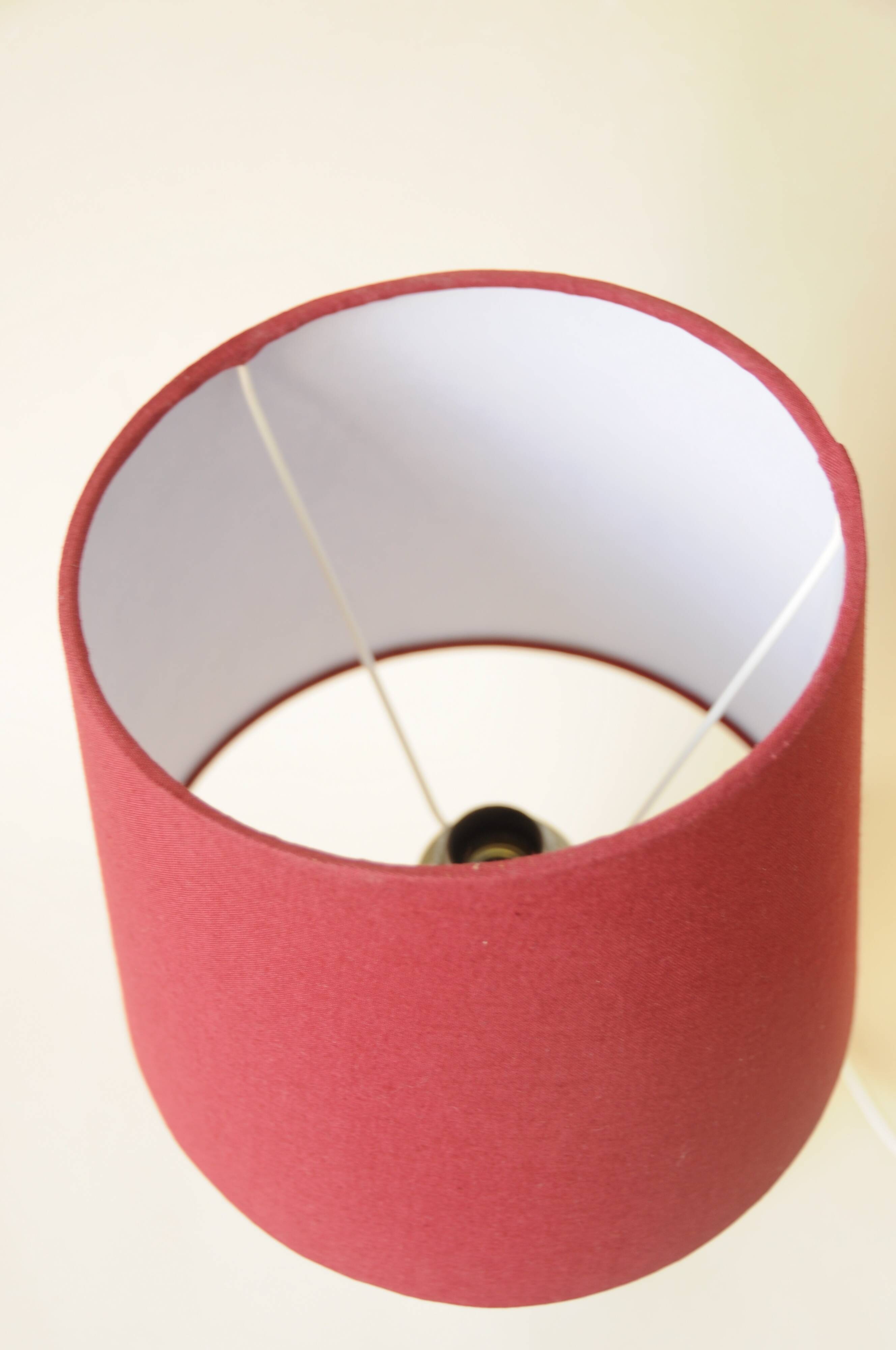 Lampe décor coq en céramique blanc et rouge bordeaux