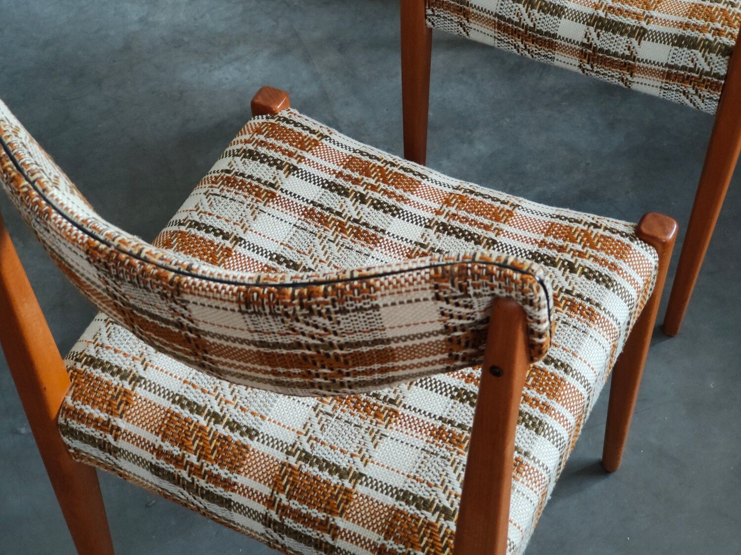 Lot de 3 chaises style scandinave tissu et bois