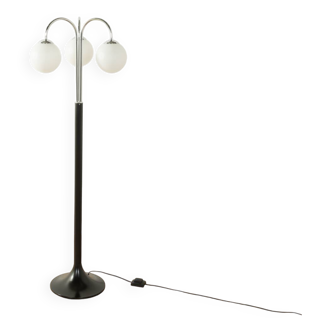 Elegant floor lamp