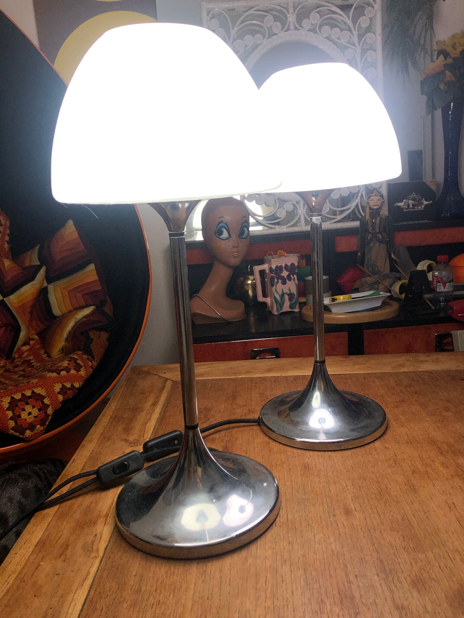 Set of 2 vintage tulip foot lamps