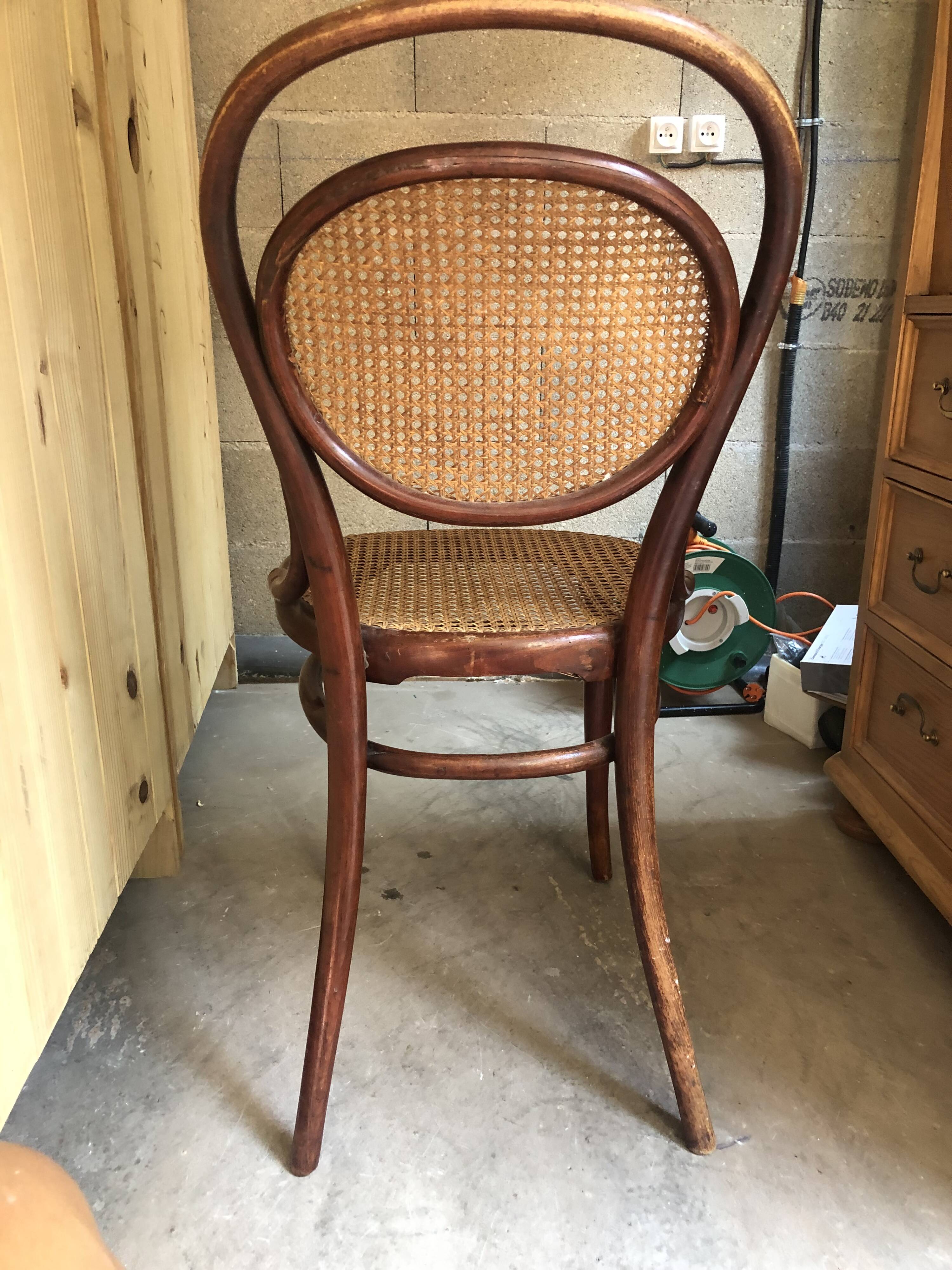 Thonet Bistrot Chairs n°11