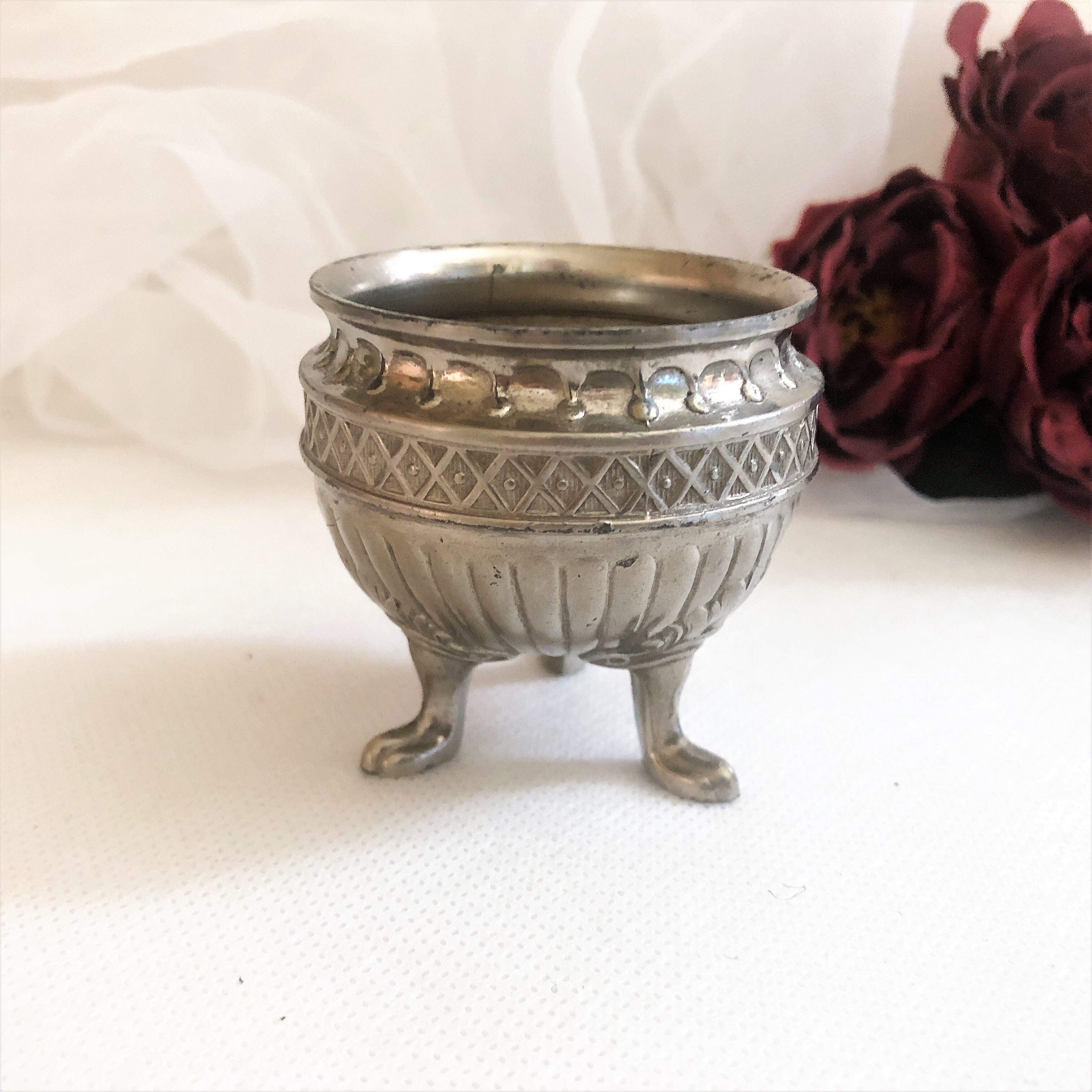 Old Empire style silver metal saleron