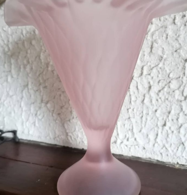 Glass vase