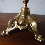 Vase en verre sur socle