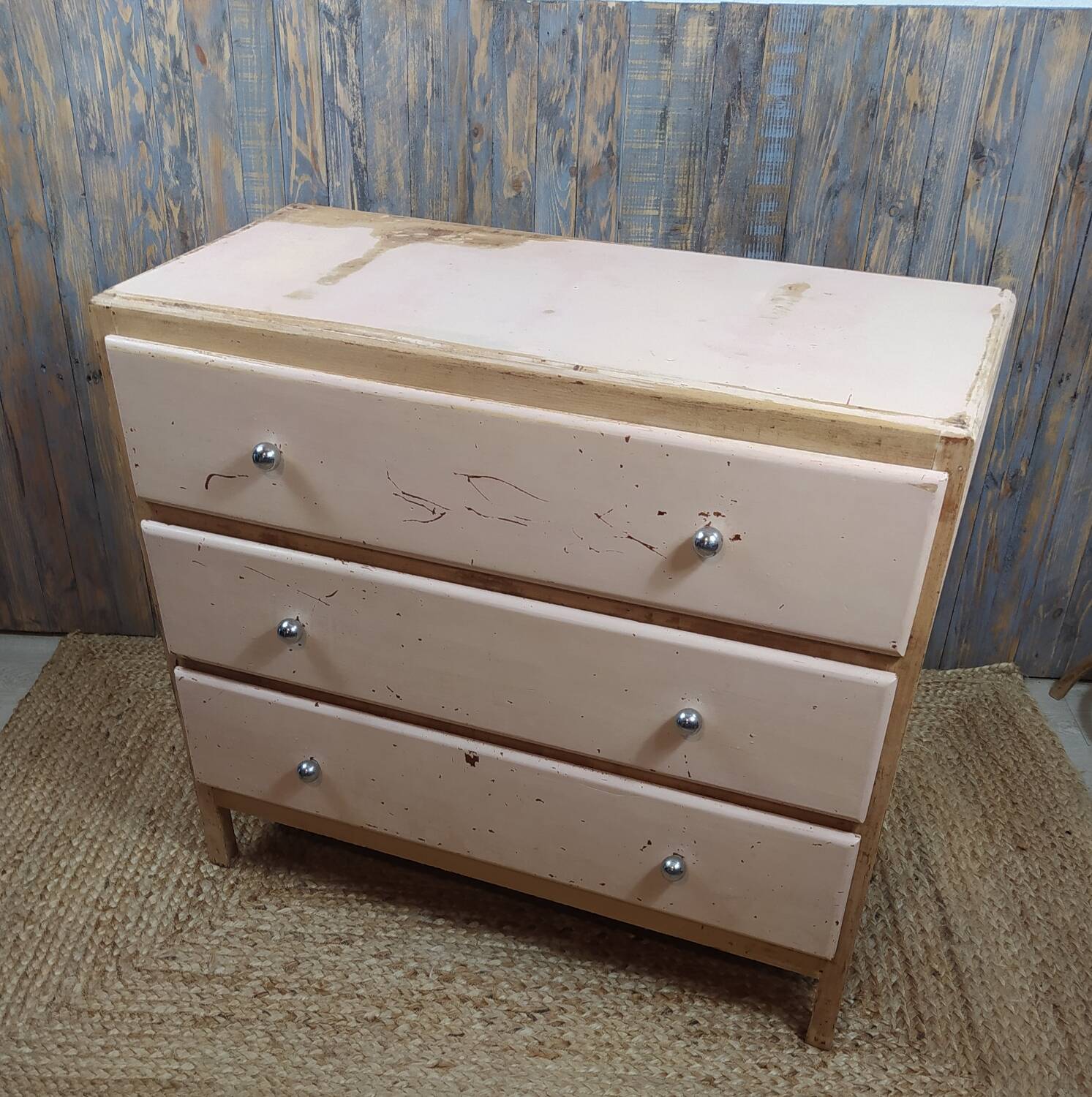 Vintage chest of drawers