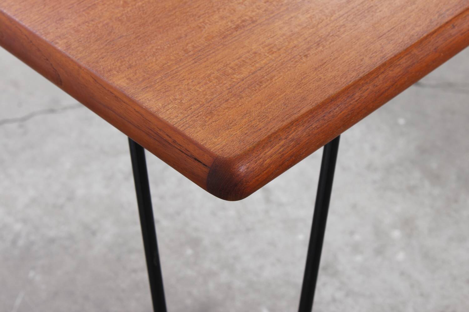 Table de salle à manger en teck vintage Mid Century Design 60's 70's hairpins