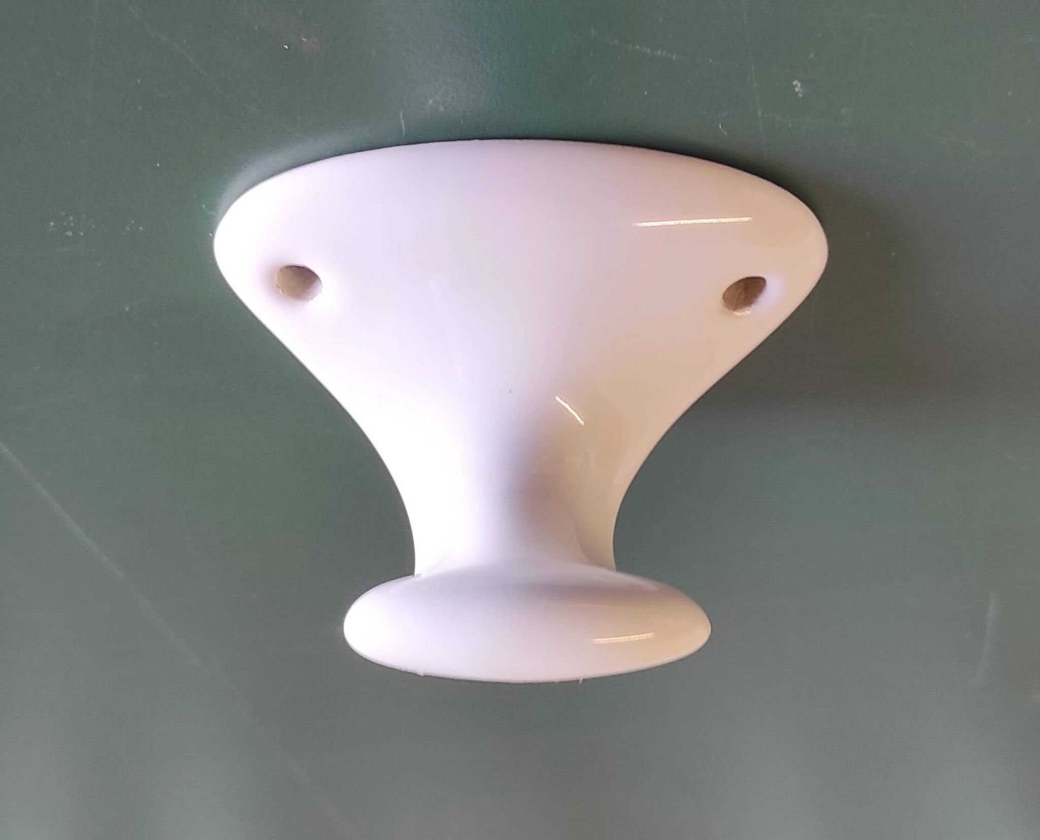 Patère murale en porcelaine - mid. XXeme
