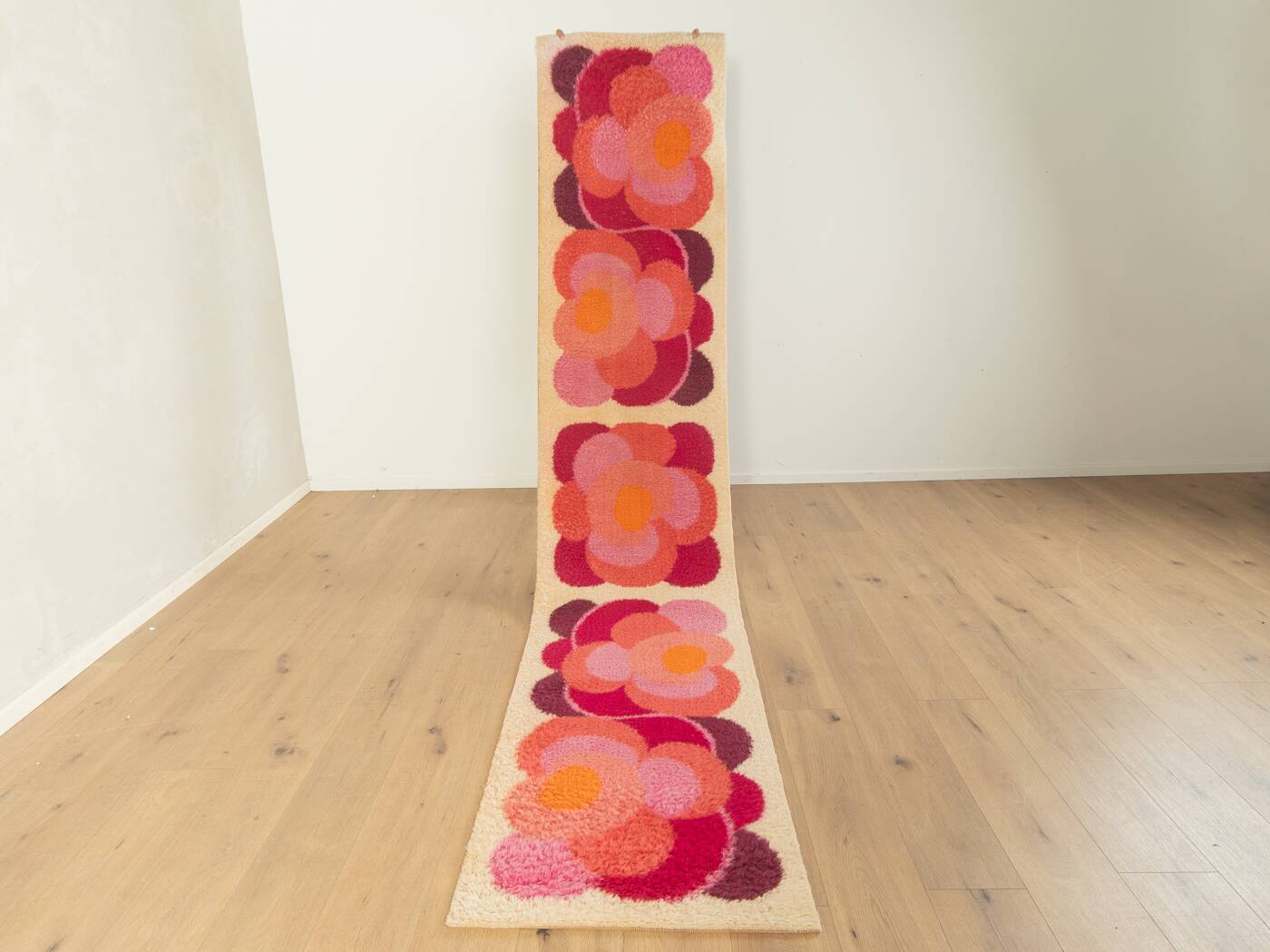 Rare Space Age carpet by Desso, 1970s, wool, berry tones, 340x70cm