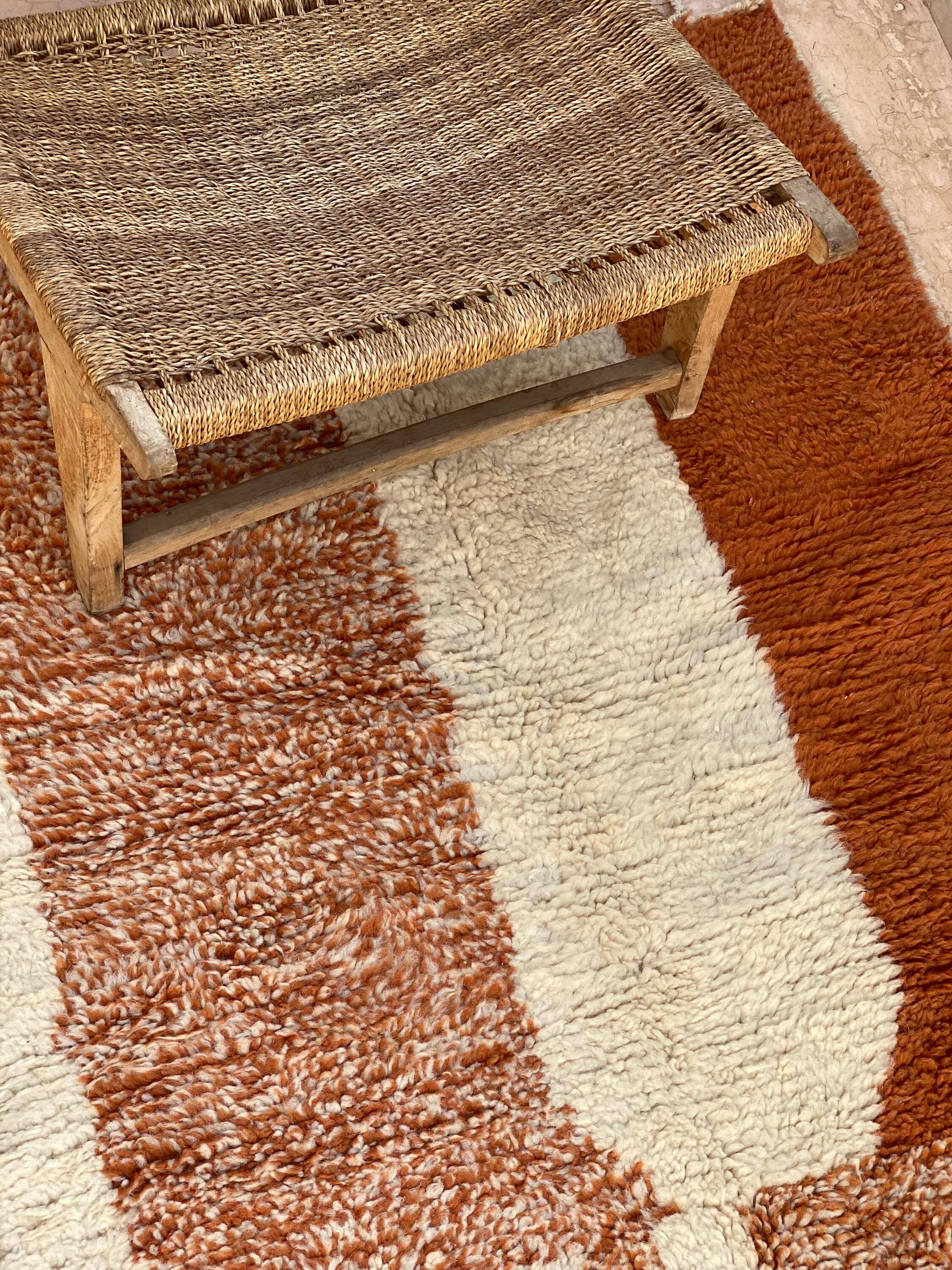 Handmade Berber rug in wool 3 x 2 m