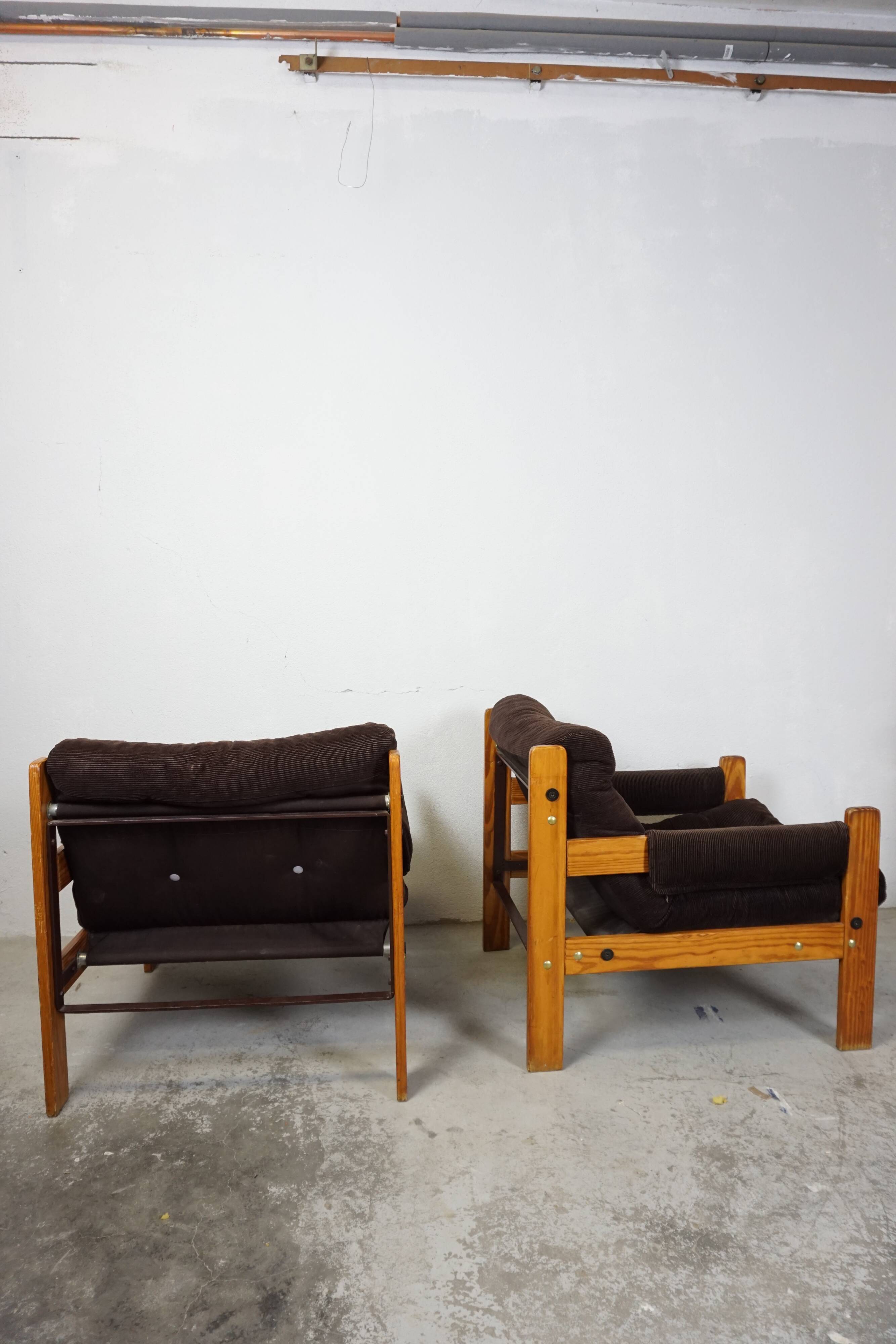 Pair velvet armchairs 70