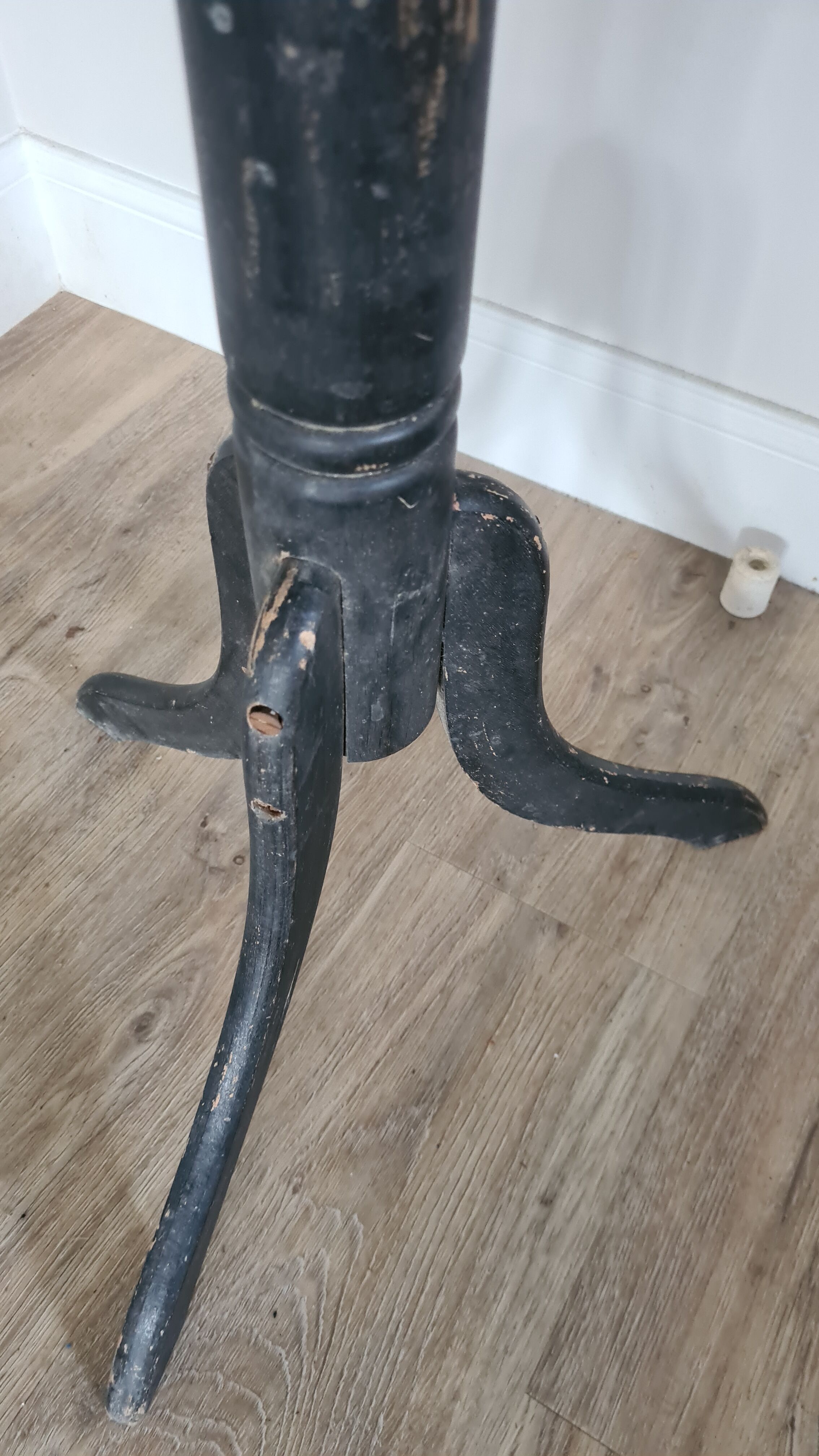 Adjustable mannequin The ideal Garden of Fashions