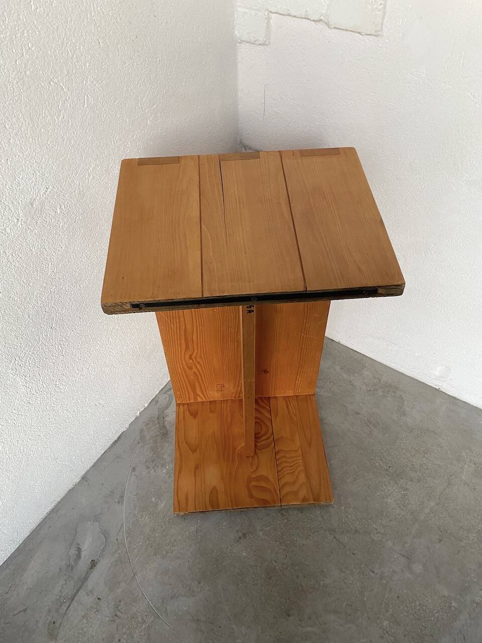 Maison Regain pine coffee table