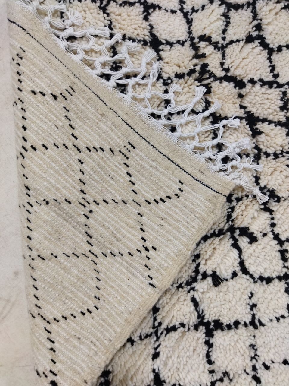 Handmade Moroccan Berber carpet 264 X 155 CM