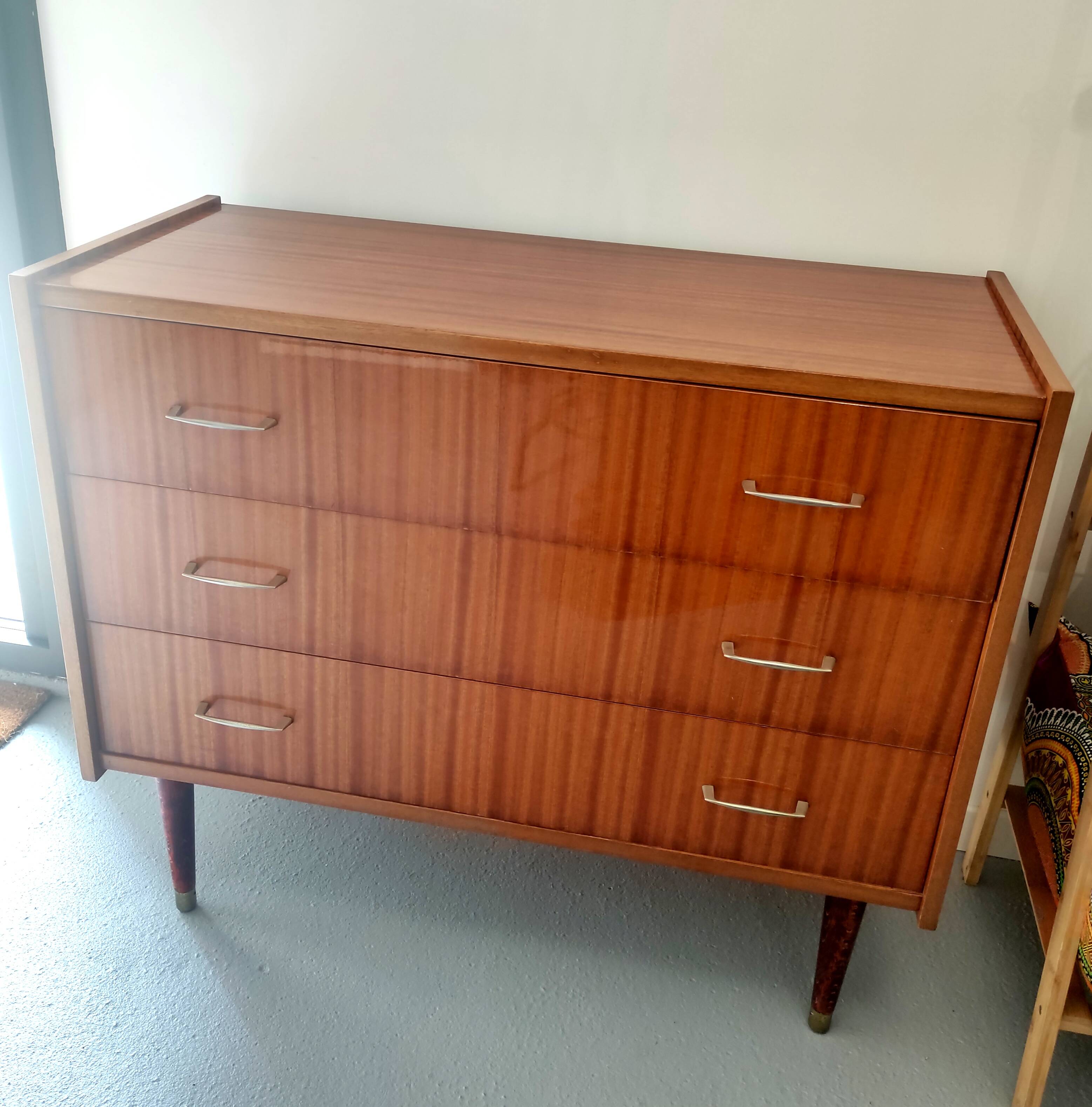 Vintage chest of drawers