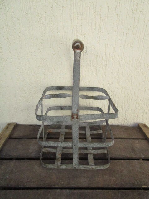 Porte-bouteilles ancien 4 compartiments