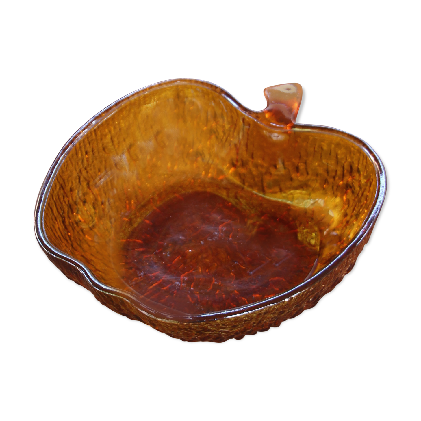 Apple-shaped fruit cup