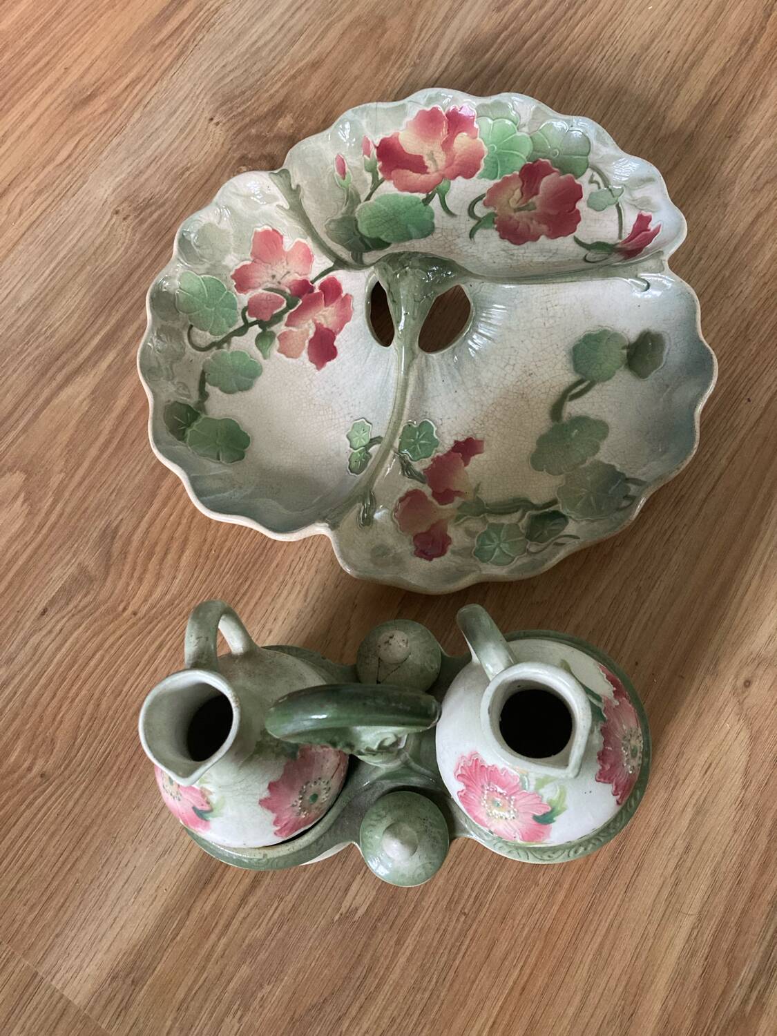 Dish and poppy flower vinegar