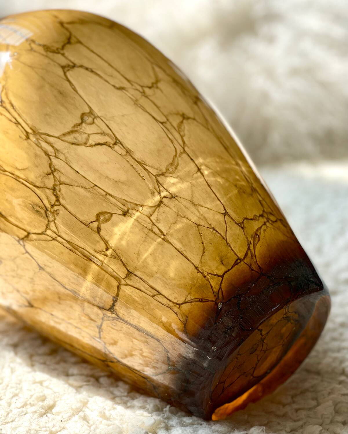 Mouth-blown glass vase.