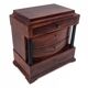 Commode ancienne, Europe du Nord, vers 1880. Après restauration.