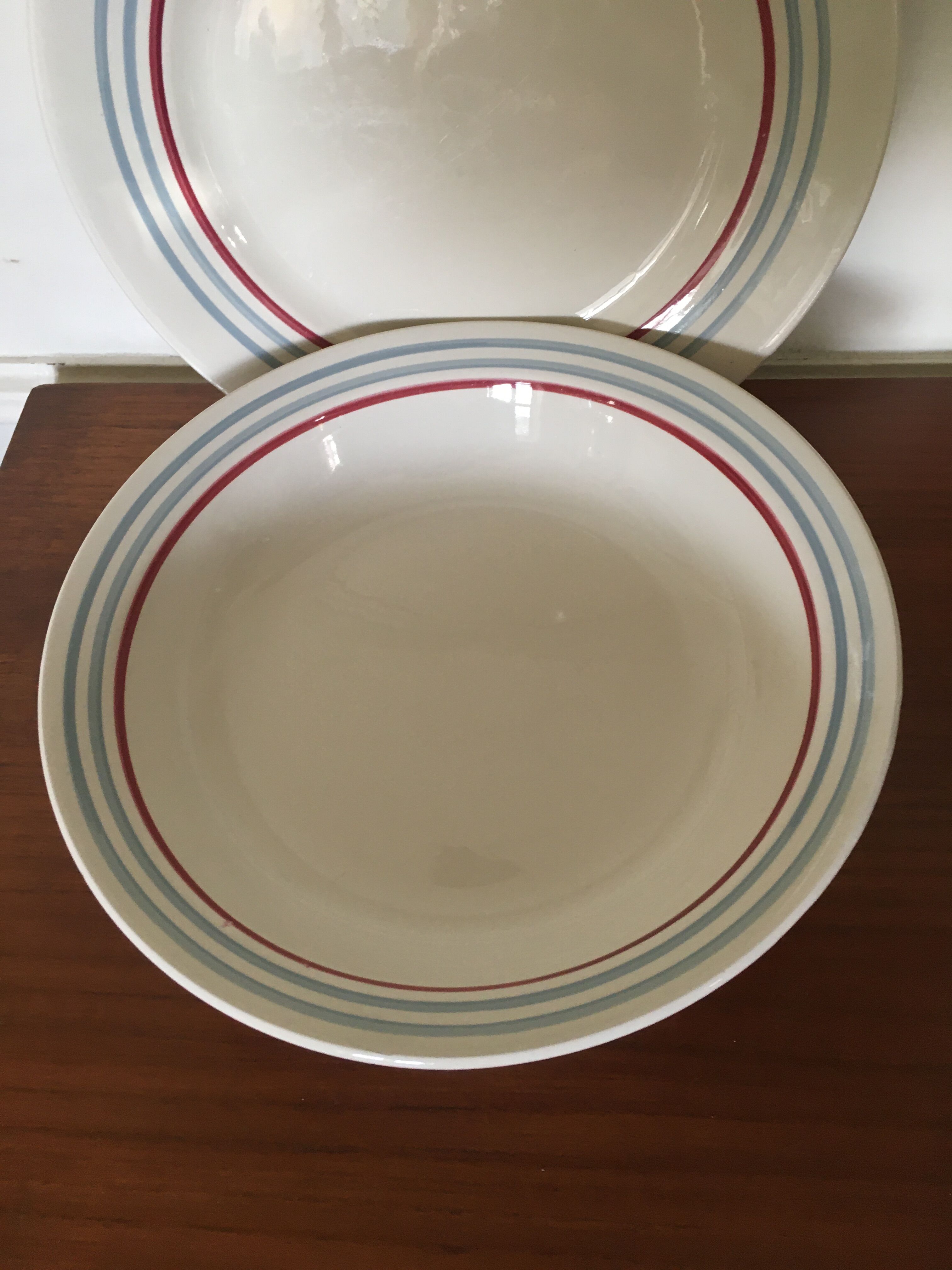 Deep dish and flat plate Moulin des Loups Stanislas model