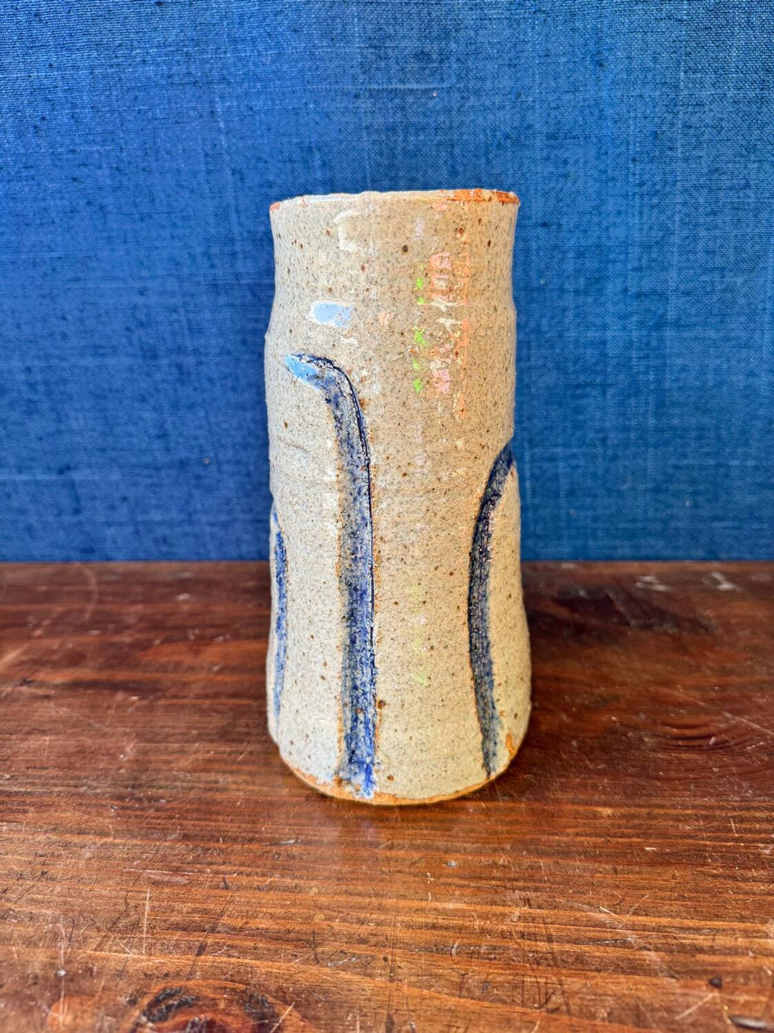 Beautiful glazed stoneware vase by the ceramist Jean Tessier. Late 20th century.