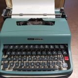 Machine à écrire Olivetti lettera 32