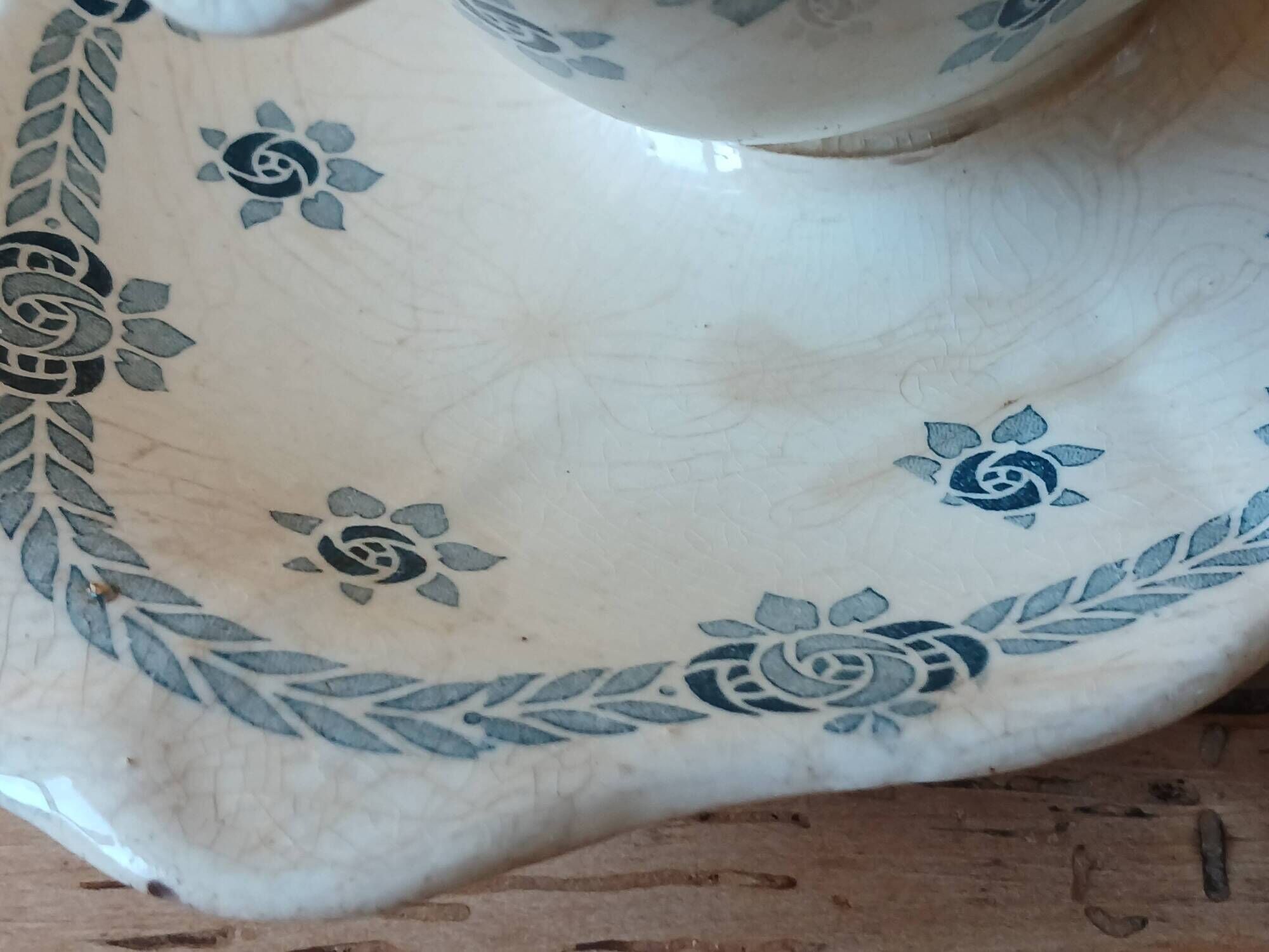 Sauceboat ironstone 1900 - Sarreguemines earthenware Adria series