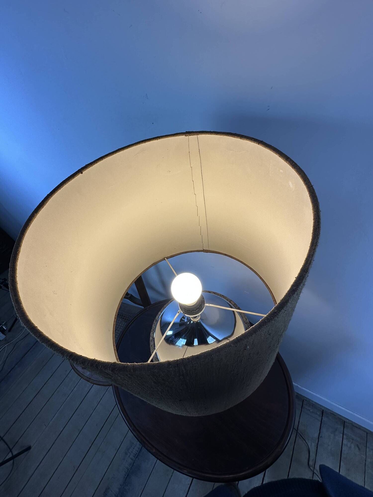 Vintage lamp in cork and chrome 1970