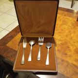 Cutlery with cutlery