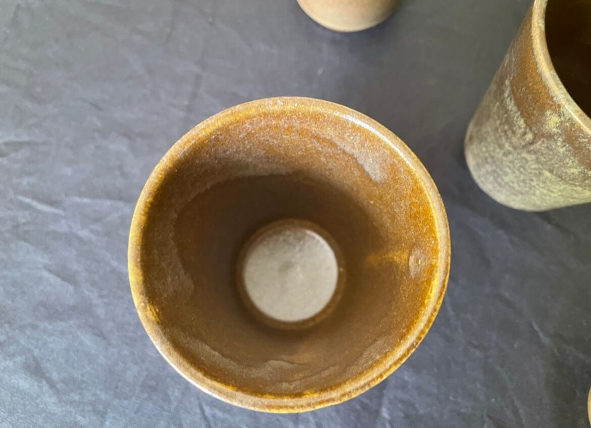 Digoin sandstone cups