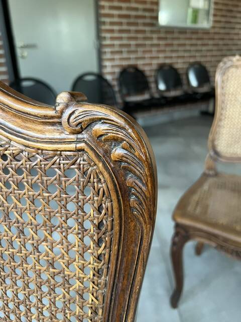 SET OF 6 LOUIS XV CANED CHAIRS IN WALNUT