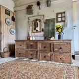 The workshop cabinet with 8 drawers.