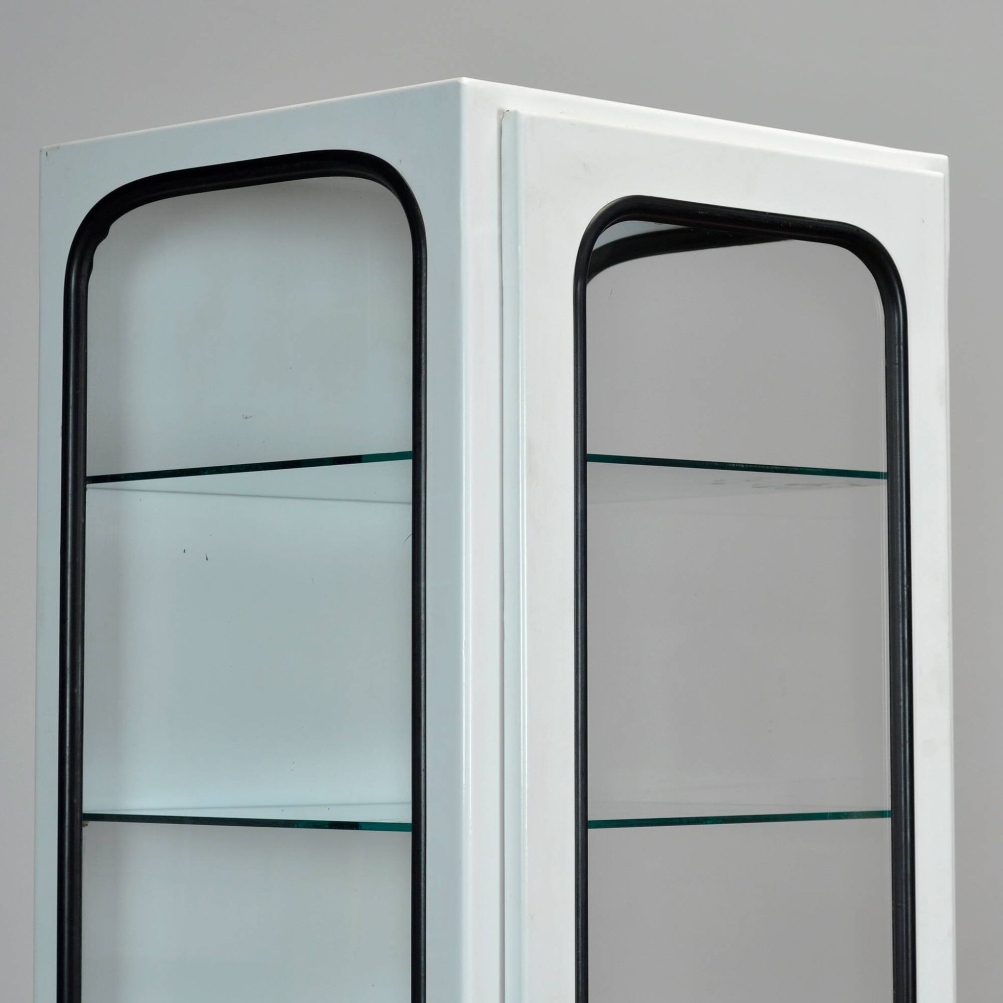 Cabinet médical vintage, années 1970