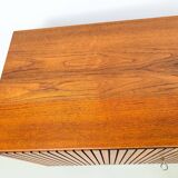 Buffet en teck du milieu du siècle, années 1960