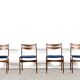 4 chaises en teck et velours bleu marine, milieu XXème