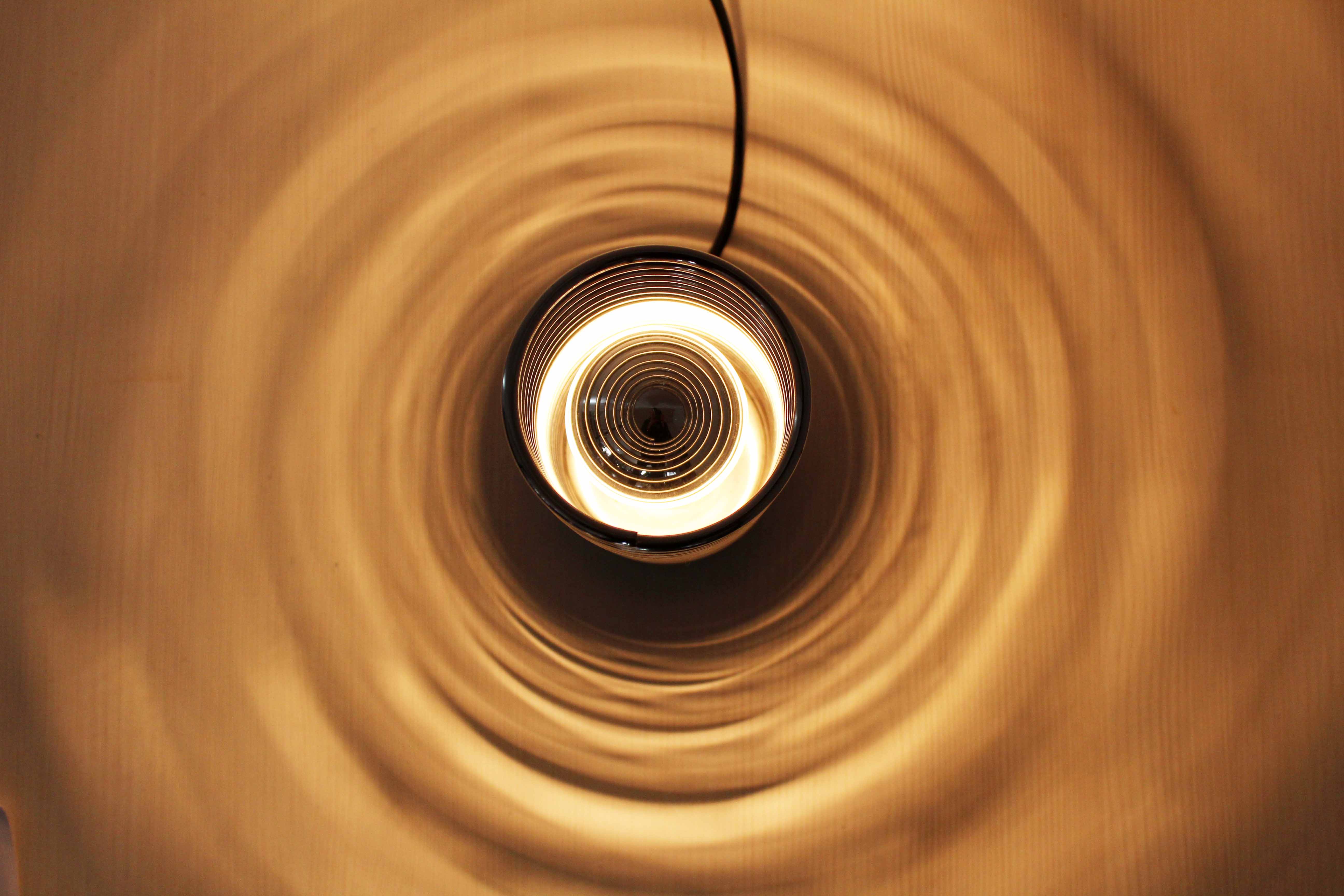 Spring lamp