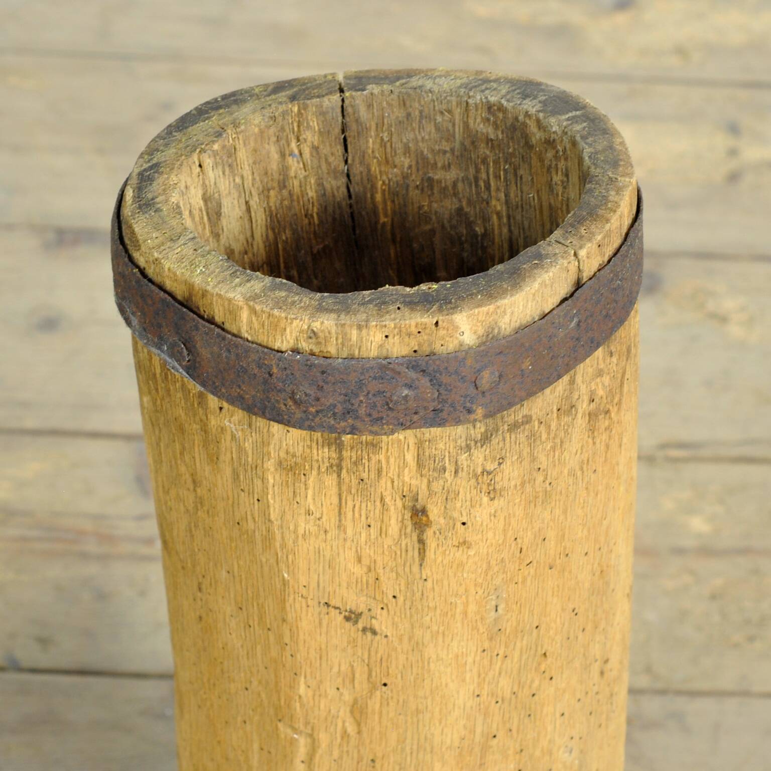Primitive storage barrel/vase, circa 1900