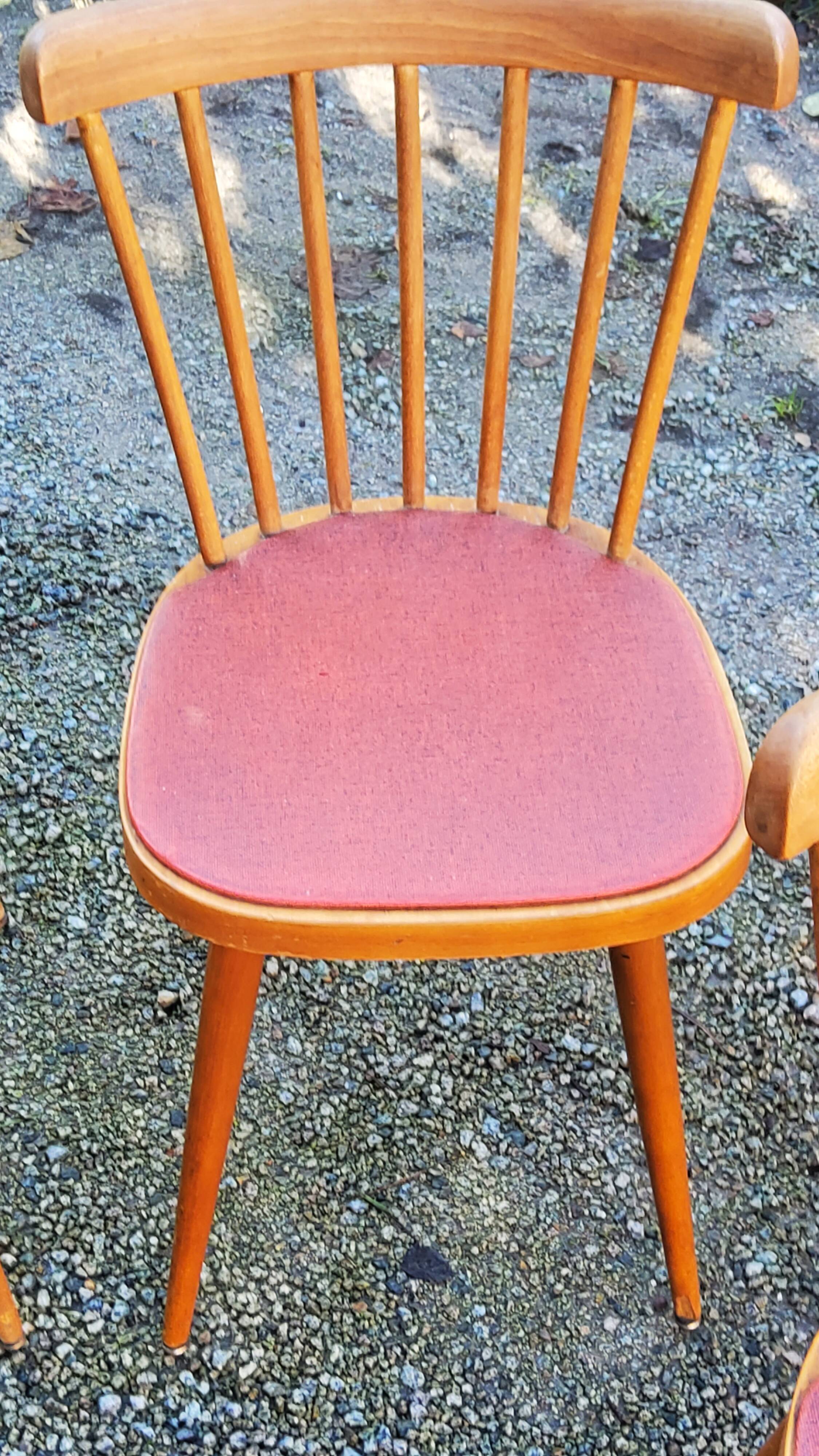 Set de 5 chaises vintage de bistrot en hêtre galette skaï rouge des années 50