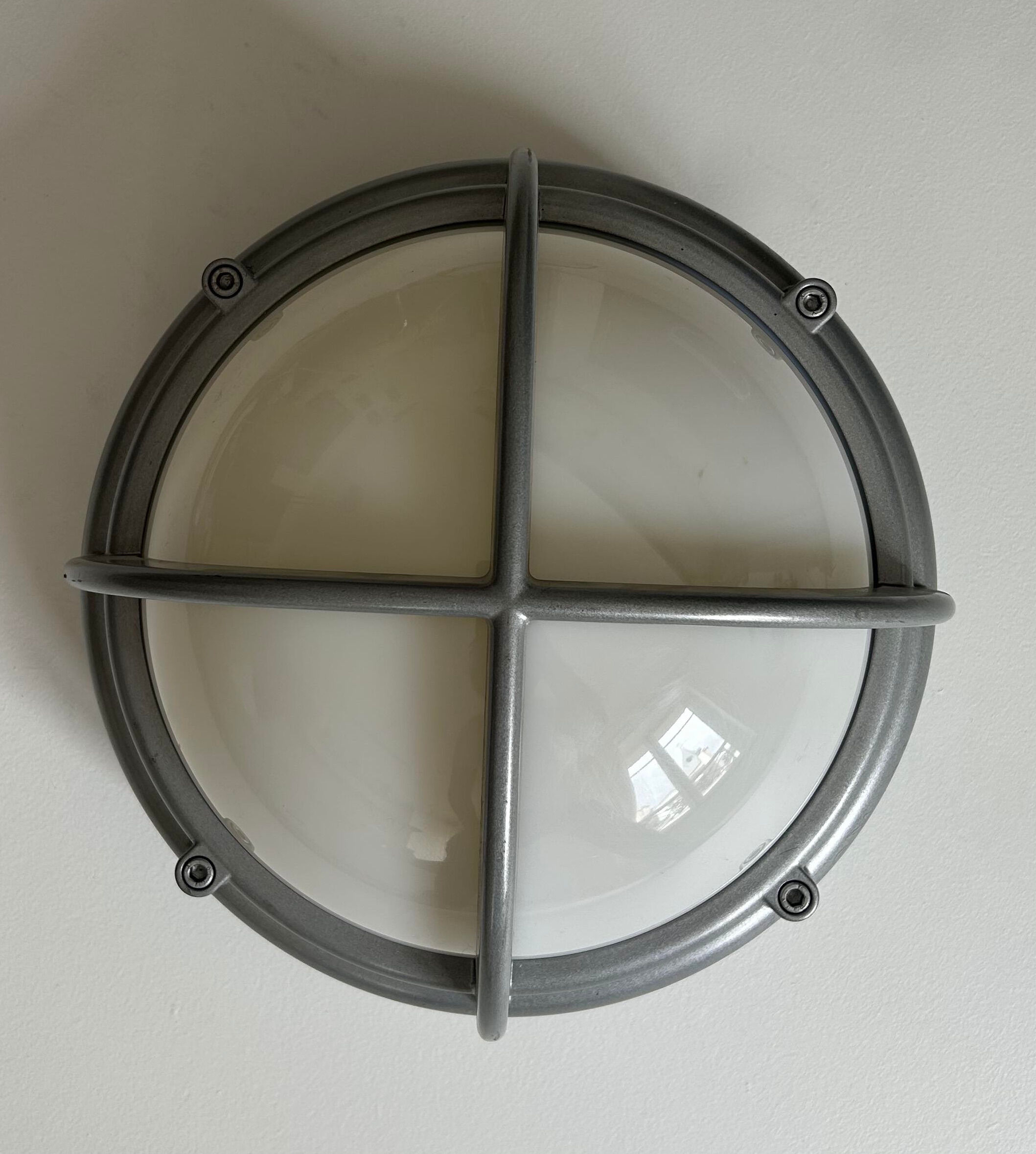 Vintage wall lamp SKOT maxi, alumunium, Louis Poulsen.