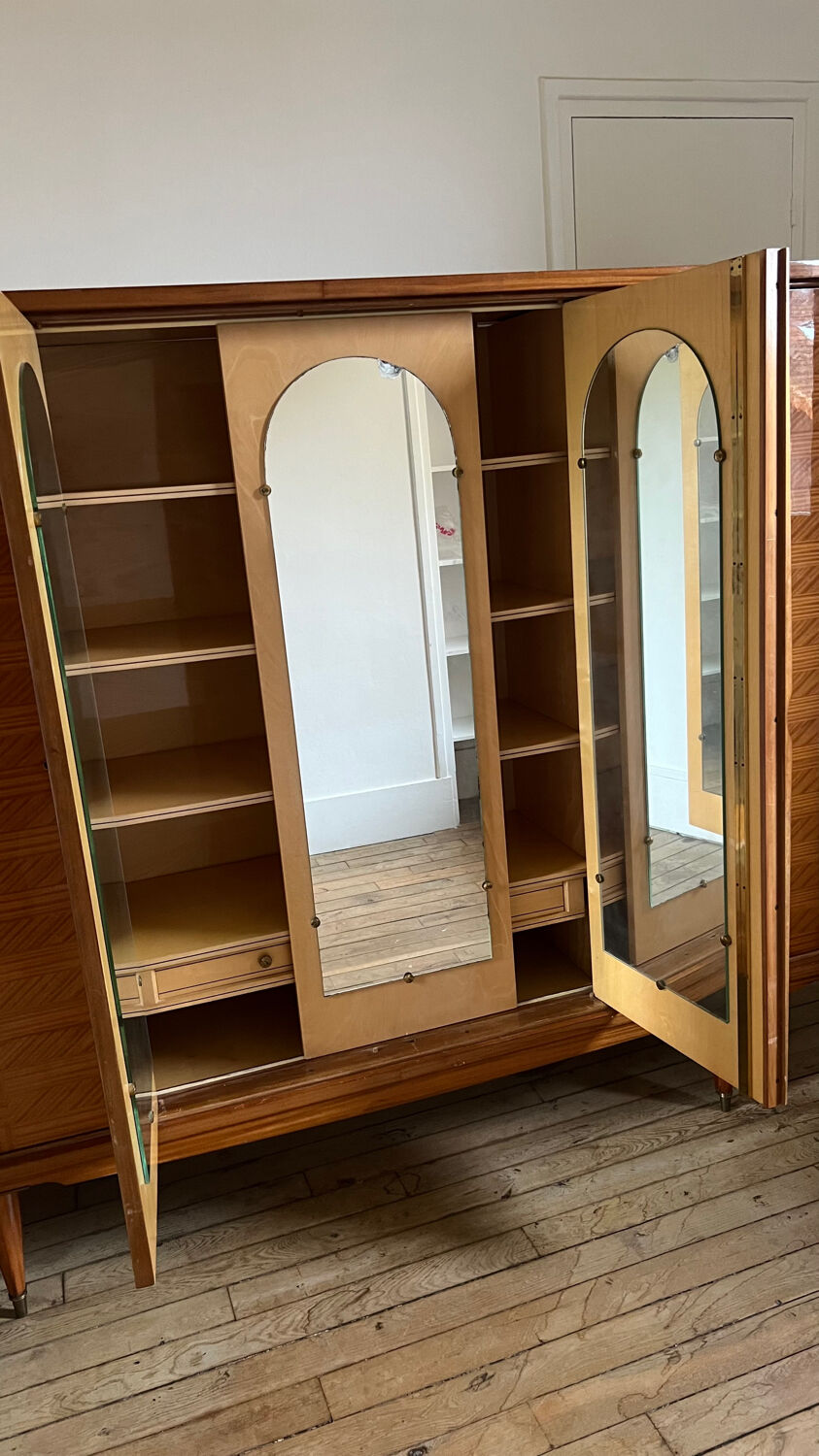 Armoire avec miroir vintage