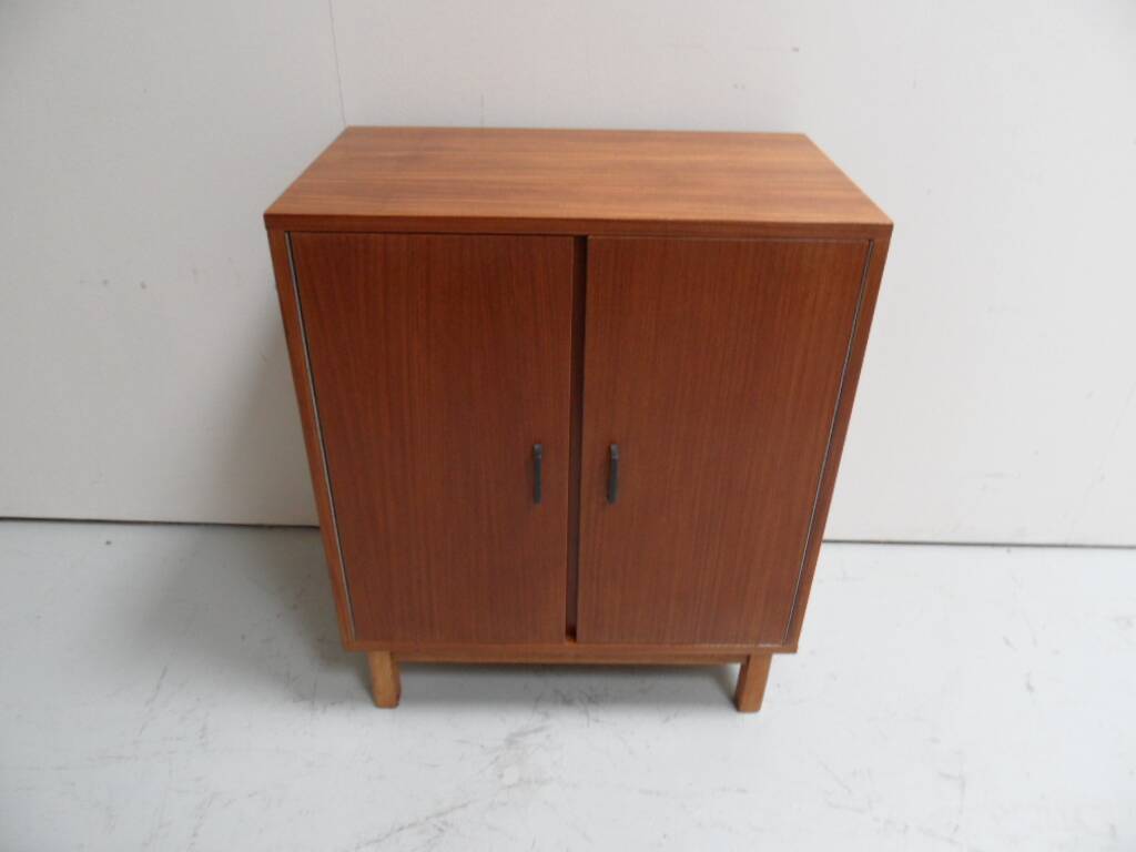 Mid century 2 door cabinet  sideboard