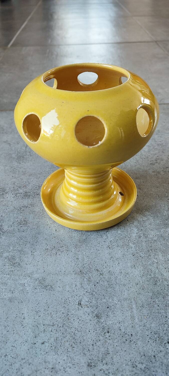 Jean Garrillon crocus pot