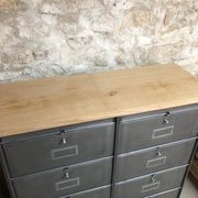Ronéo industrial 10 flap storage unit with wooden and metal buttons