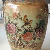 Vase signed Satsuma. Birds/Butterflies/floral patterns on a wild nature background. Gold highlights