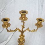 Paire de candélabres anciens en régule doré – style Louis XV – 41 cm