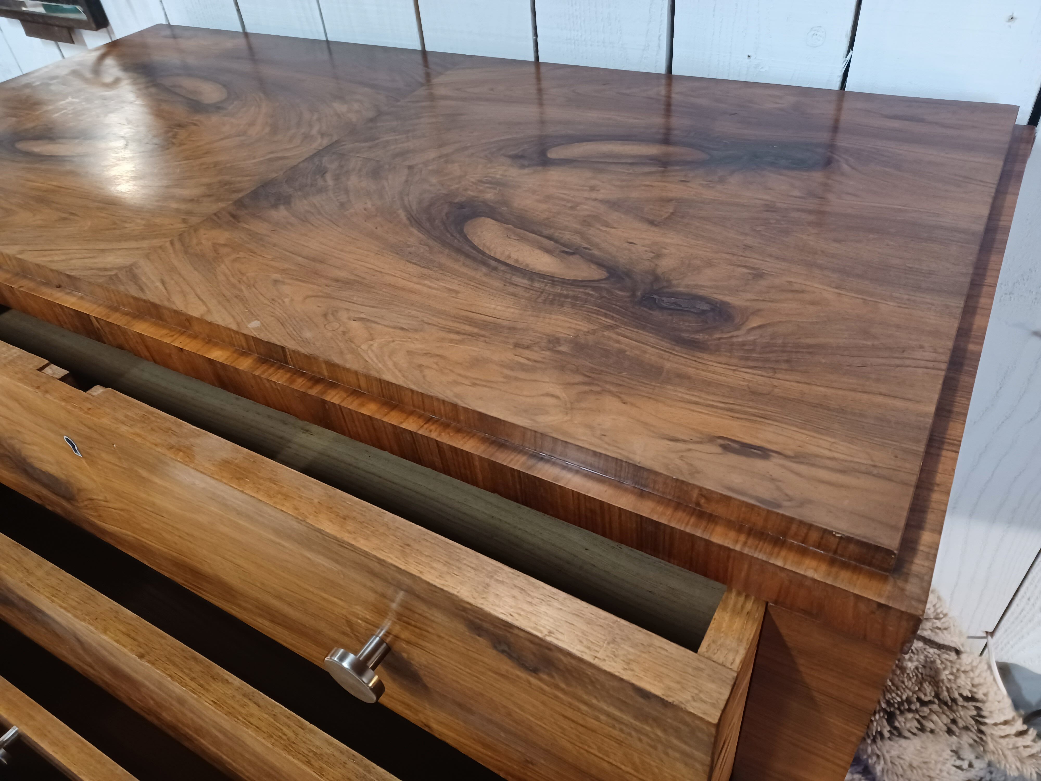 Art Deco chest of drawers