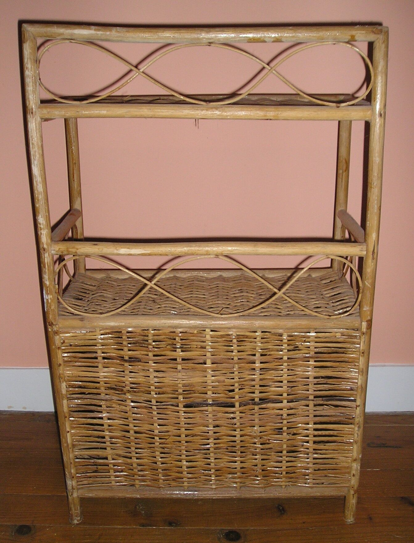 2-shelf, 2-door 1970/80 rattan furniture